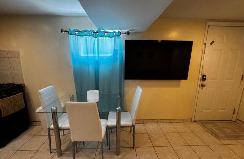 Queens Apartment | Queens NYC Private One Bedroom Bathroom Kitchen