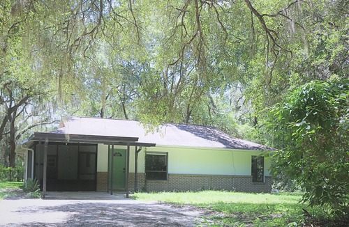Crystal River House | Quiet home tucked between Crystal River & Rainbow River