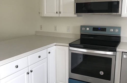 Bethany Breeze House | Quiet Neighborhood 2BR Townhouse 1.5 miles to beach