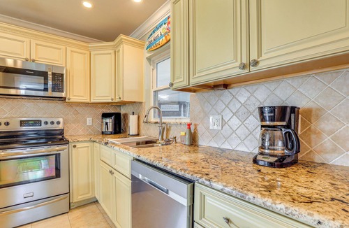 Southgate House | Quiet Sarasota Retreat - 6 Mi to Siesta Key Beach!