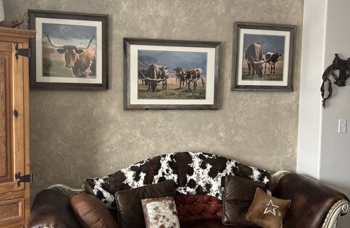 Swan Valley Hotel | Rays place Inn