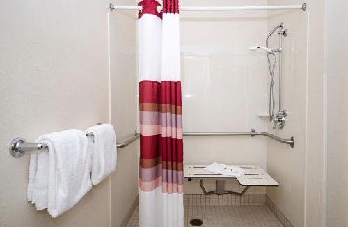 Rockville Hotel | Red Roof Inn PLUS+ Washington DC Rockville