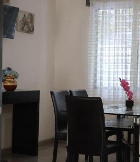 Uruapan House | Refugio La Quinta - Hogar colindando al Parque