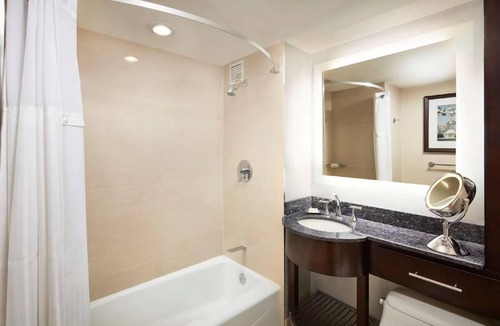 Dupont Circle Hotel | Relax and Recharge! Seasonal Outdoor Pool, Pet-friendly!