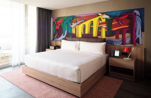 Hipodromo Hotel | Relax and Unwind in Our Chic Urban Oasis | Pets Are Allowed | Airport Shuttle