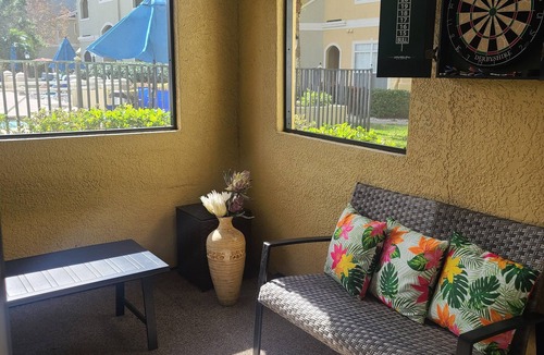 Clearwater Condo | Relax by the pool/ground floor unit 10min drive from Clearwater beach!
