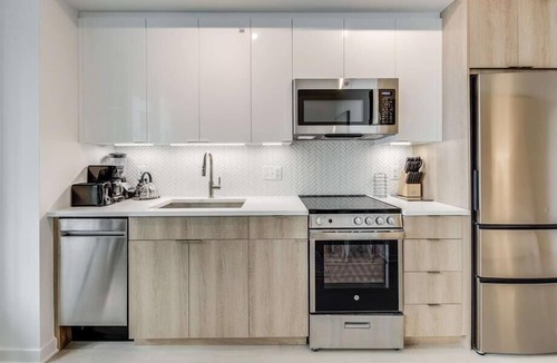 NoMa Hotel | Relax in This Modern 1BR w/Essentials & Metro Access