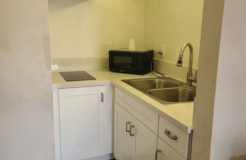 El Cajon Hotel | Relax Inn And Suites
