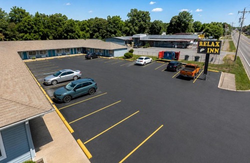 Dover Hotel | Relax Inn Dover Near Speedway