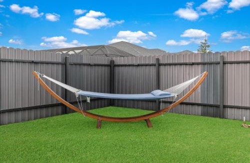 Burnt Store House | Relax & Play in Cape Coral Pool BBQ Family Fun
