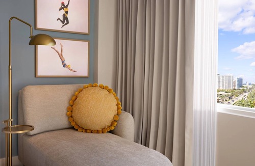 Sunny Isles Beach Hotel | Relaxing Oasis in Sunny Isles Beach! 3 Spacious Units, Pool, Pets Allowed