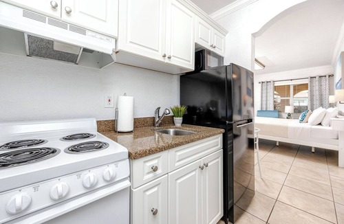 Redington Shores Apartment | Relaxing Stylish Coastal Studio Sunset Walks Ocean