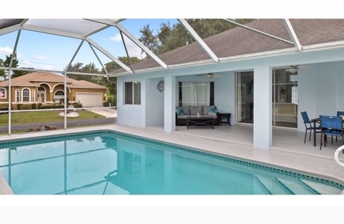 Biggar House | Remodeled Home in quiet cul-de-sac with Heated Pool!