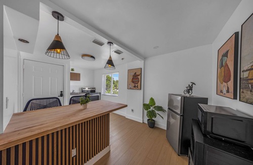 Wynwood Art District Apartment | Renzzi Villas