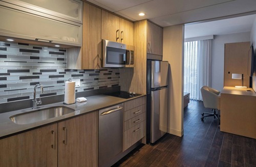 Sunny Isles Beach Hotel | Residence Inn by Marriott Miami Sunny Isles Beach