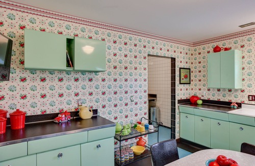 West End House | Retro-Style Home in Ruston: Walkable Location!