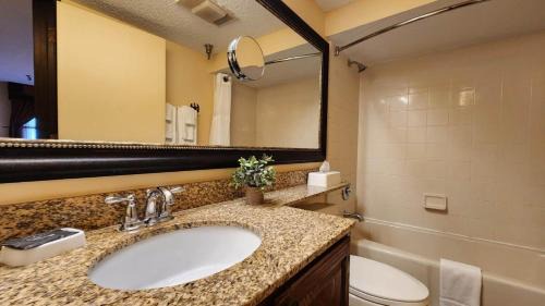 River Ranch Apartment | River Ranch Ground Floor Condo Steps to Rodeo and Saloon! 139