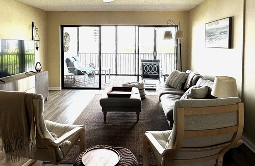 Cocoa Isles Condo | RIVERFRONT CONDO LIVING! Marvelous 2-bedroom condo in Cocoa Beach