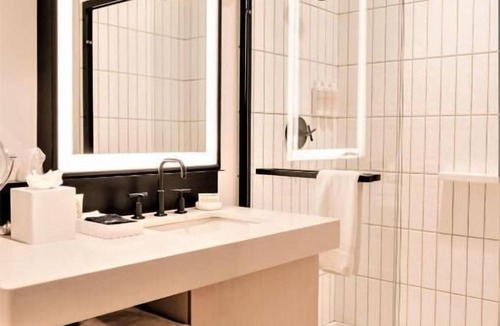 Castleberry Hill Hotel | Roadie Room at Reverb by Hard Rock Downtown Atlanta! Pets Allowed