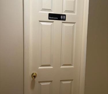 Eastside House | Robert Drive Professional Housing LLC