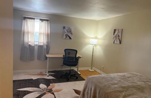 Eastside House | Robert Drive Professional Housing LLC
