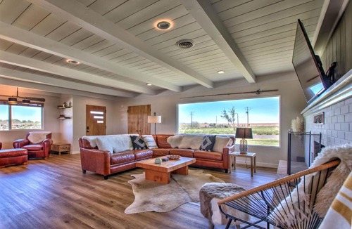 Twin Falls House | Rock Creek Canyon 2BR, Hot Tub, Fire Pit, Views