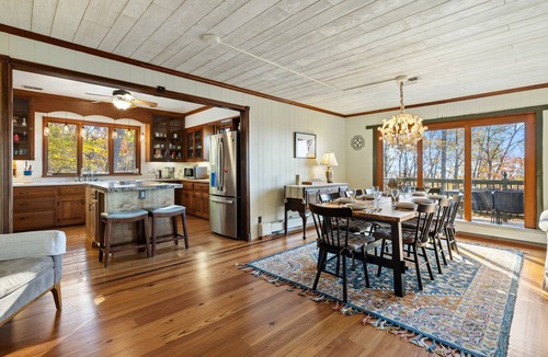 Kabletown Cabin | Rocky Ridge - Cabin w/Hot Tub & Heavenly Views!