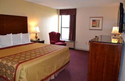 Archdale Hotel | Rodeway Inn High Point - Archdale