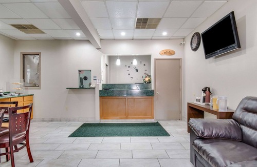 Wormleysburg Hotel | Rodeway Inn Wormleysburg - Harrisburg