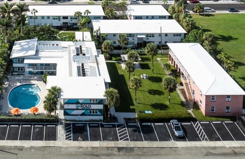 East Fort Lauderdale Hotel | Rolo Beach Hotel