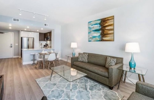 Woodmont Triangle Apartment | Rooftop Terrace & Grill | Walk to Metro | Woodmont Triangle