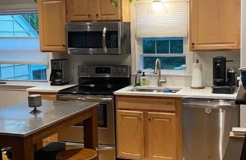 Rowayton House | Rowayton - Close To Town, Park & Beach