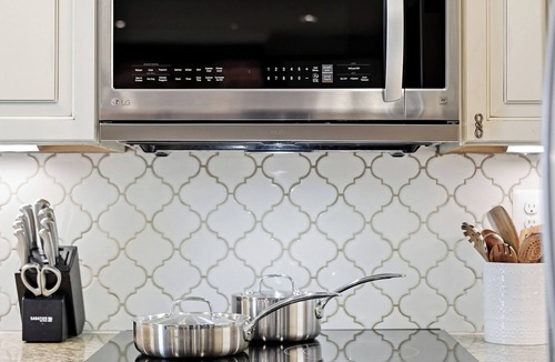 Leesburg's Old and Historic District Cottage | Royal Heritage Home @ Historic Leesburg