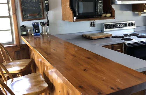 Russell Cabin | Rustic 2-bedroom cabin on Boyd Pond