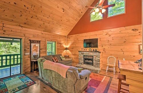Andrews House | Rustic Andrews Cabin Rental w/Deck + Fire Pit!