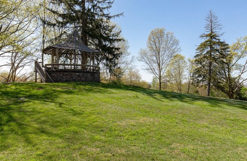 Fishkill Cabin | Rustic Cabin in Fishkill!
