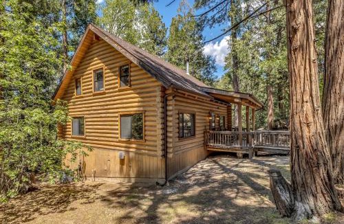 Idyllwild House | Rustic Elegance - A Woodland Escape