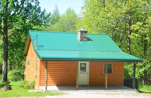 Mill Run Cabin | Rustic Paradise - Only 6 miles from Ohiopyle!