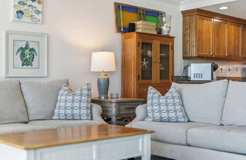 Villa Sabine Condo | Sabine 10D - 𝑺𝒆𝒂𝒈𝒍𝒂𝒔𝒔 𝑯𝒂𝒓𝒃𝒐𝒓