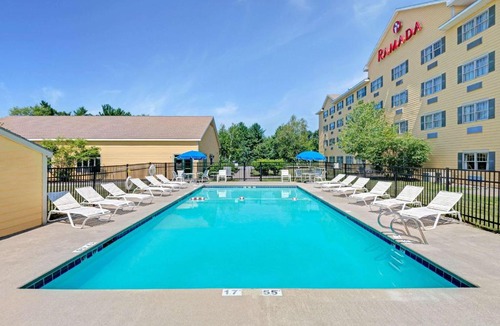 Southern Coast Hotel | Saco Bay Hotel