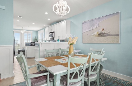 Red Fish Cove Condo | Salt & Light -Book 5+ nights and get 15% discount. 3BD/3BA. Sleeps 9