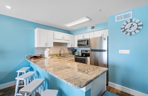 Crystal Beach Condo | Salty Dolphin - Gulf Front Oasis on Crystal Beach