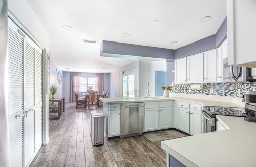 Lake Sarasota House | Sarasota 3 Bedroom House with salted water pool near Siesta Key