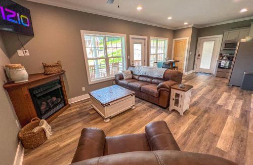 West Jefferson House | Sassy Shack