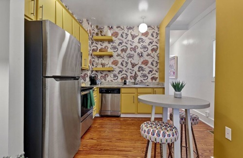 Midtown House | Savannah Home * Firepit * Dogs OK * Free Parking