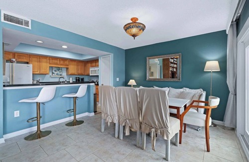 Sawgrass Condo | Sawgrass Charm l Pool l Beach Access l Dogs OK