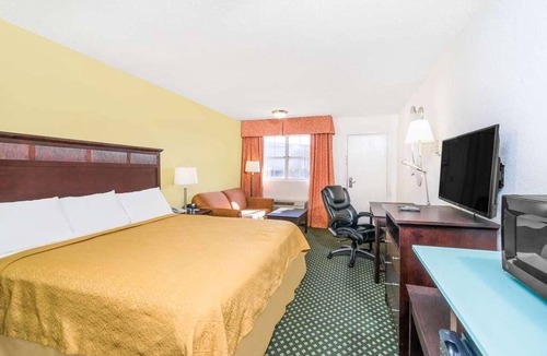 Lookout Valley Neighborhood Association Hotel | Scenic Chattanooga Escape Near Rock City and Ruby Falls Attractions