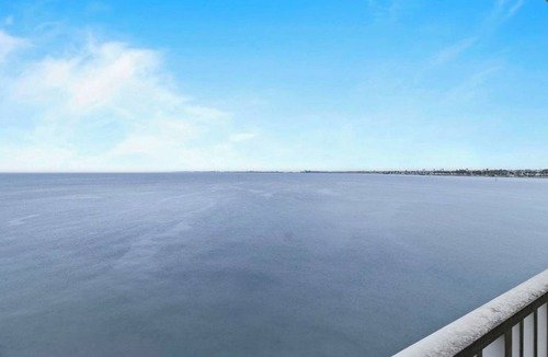 Rocky Point Apartment | Scenic Tampa Escape! Balcony w/Bay View, Outdoor Pool & Free Parking!