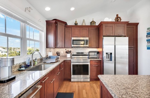 Long Beach House | Sea 2 Sea - 4 Bdrm w/Pool and New Patio - 1 Minute Walk to Beach