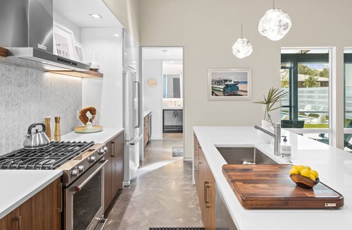 San Juan House | "Seagrove Surf Shack" Private Heated Salt Water Pool! Short Walk to the Beach!